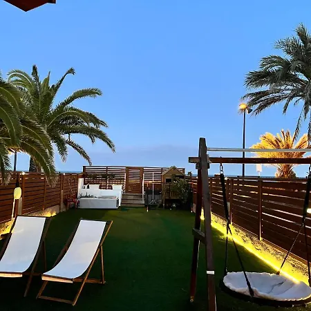 Casa En Primera Linea De Playa 펜션 퍼졸