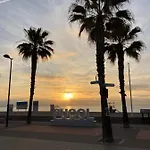 펜션 Casa En Primera Linea De Playa *